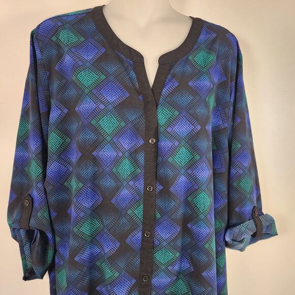 Catherines Button Tunic Top Size 2X Black Blue Green Geometric Roll Tab Sleeve - Picture 3 of 7